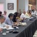 Delegación del Gobierno de Colombia participante en el sexto ciclo de los diálogos de paz con el ELN, en La Habana. Al centro, el ministro de Defensa Iván Velásquez. Foto: Ministerio de Defensa de Colombia / X.