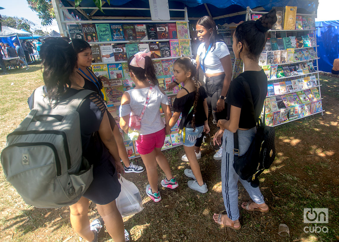 32 Feria Internacional del Libro de La Habana, en la fortaleza de San Carlos de La Cabaña. Foto: Otmaro Rodríguez.