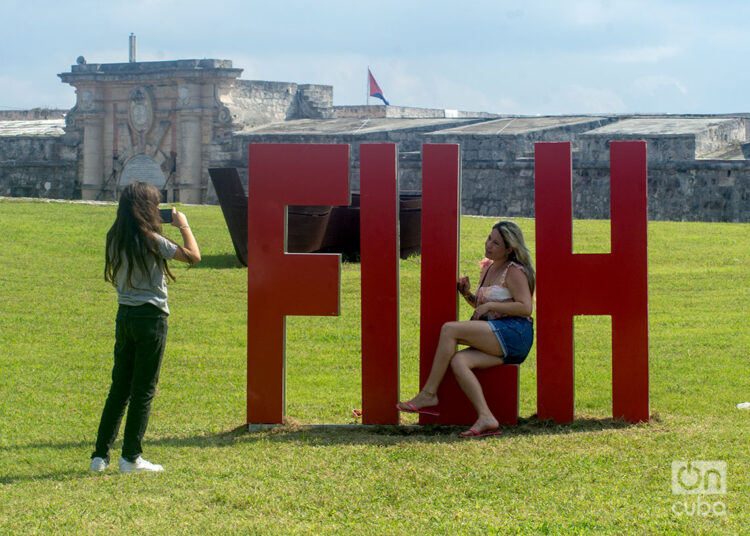 32 Feria Internacional del Libro de La Habana, en la fortaleza de San Carlos de La Cabaña. Foto: Otmaro Rodríguez.