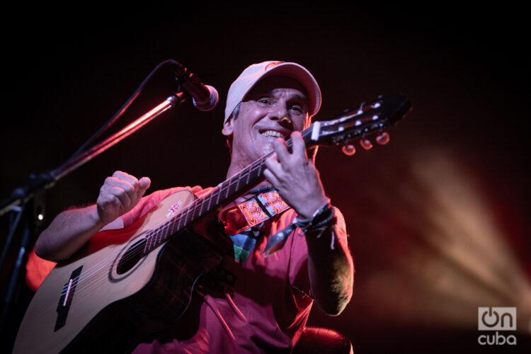 Manu Chao en el Estadio Obras Sanitarias. Foto: Kaloian.