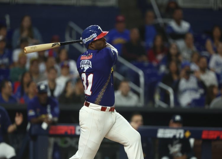 Yasiel Puig es uno de los cubanos que estará en las semifinales de la Serie del Caribe en Miami. Foto: Luis Gutierrez/Prensa CBPC