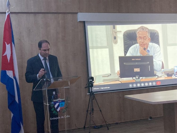 Videconferencia organizada por el Consejero Económico y Comercial de la Embajada de Cuba en España, René Capote. Foto: PL.