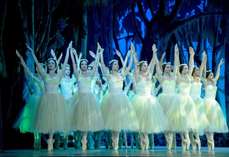 "Giselle" por el BNC. Foto: Tampa Bay Times.