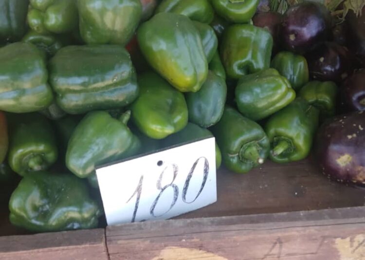 Ají pimiento en mercado de La Habana. Foto: Facebook/Ministerio de Finanzas y Precios.