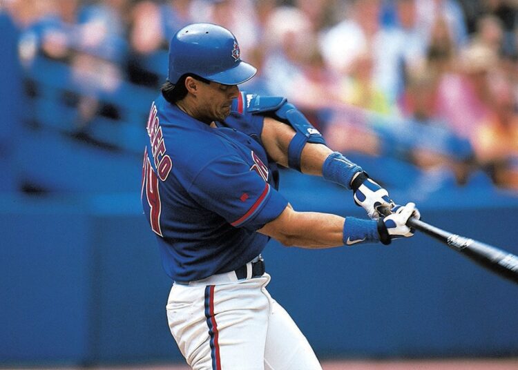 José Canseco logró su mayor cifra de jonrones en Grandes Ligas con los Blue Jays en 1998. Foto: Damian Strohmeyer/Sports Illustrated