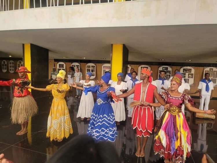 El Conjunto Folklórico Nacional. Foto: Facebook.