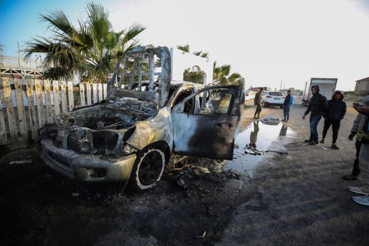 Uno de los vehículos del convoy de WCK bombardeado por Israel. Foto. AFP/ GETTY.