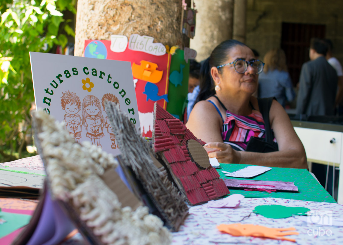 Feria de Expoemprendimiento por el aniversario 12 del proyecto CubaEmprende, en el Centro Félix Varela, en La Habana. Foto: Otmaro Rodríguez.