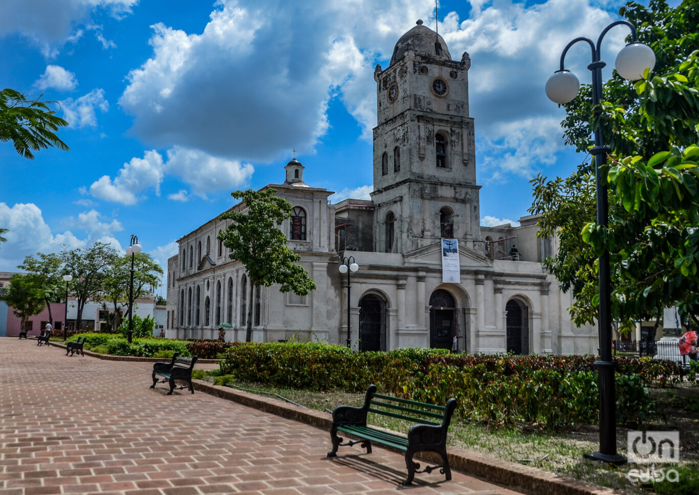 Benches and gardens in a park that holds so many stories. Photo: Kaloian.