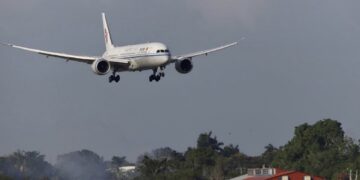 Llegada del primer vuelo de Air China a La Habana, el 17 de mayo de 2024. Foto: Naturaleza Secreta / Perfil de Facebook de Eduardo Rodríguez Dávila.