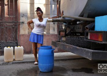 La escaces de agua está golpeando duramente al municipio Centro Habana.