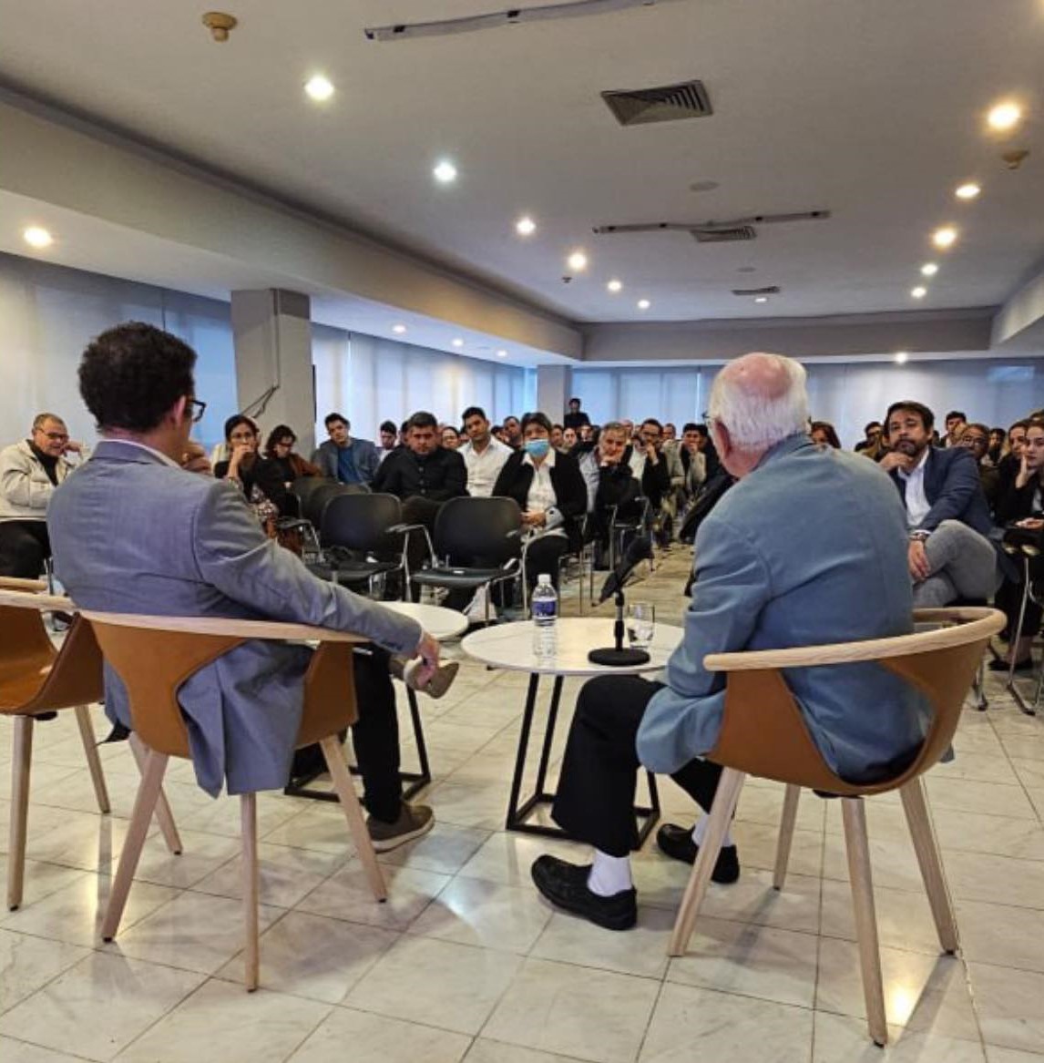 Entre los eventos organizados por AUGE estuvo Quorum, un encuentro entre líderes empresariales. Foto: AUGE/Facebook.
