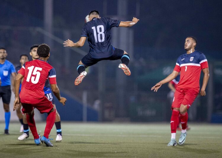 La selección cubana de fútbol no tuvo un 2024 de buenos resultados.  Foto: Jorge Torres/EFE.