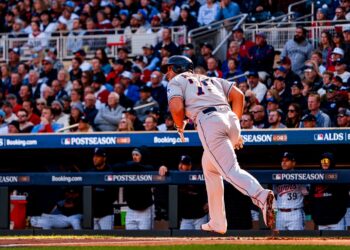 José Abreu no pudo rendir con los Astros como en su etapa con los Chicago White Sox. Foto: Houston Astros.