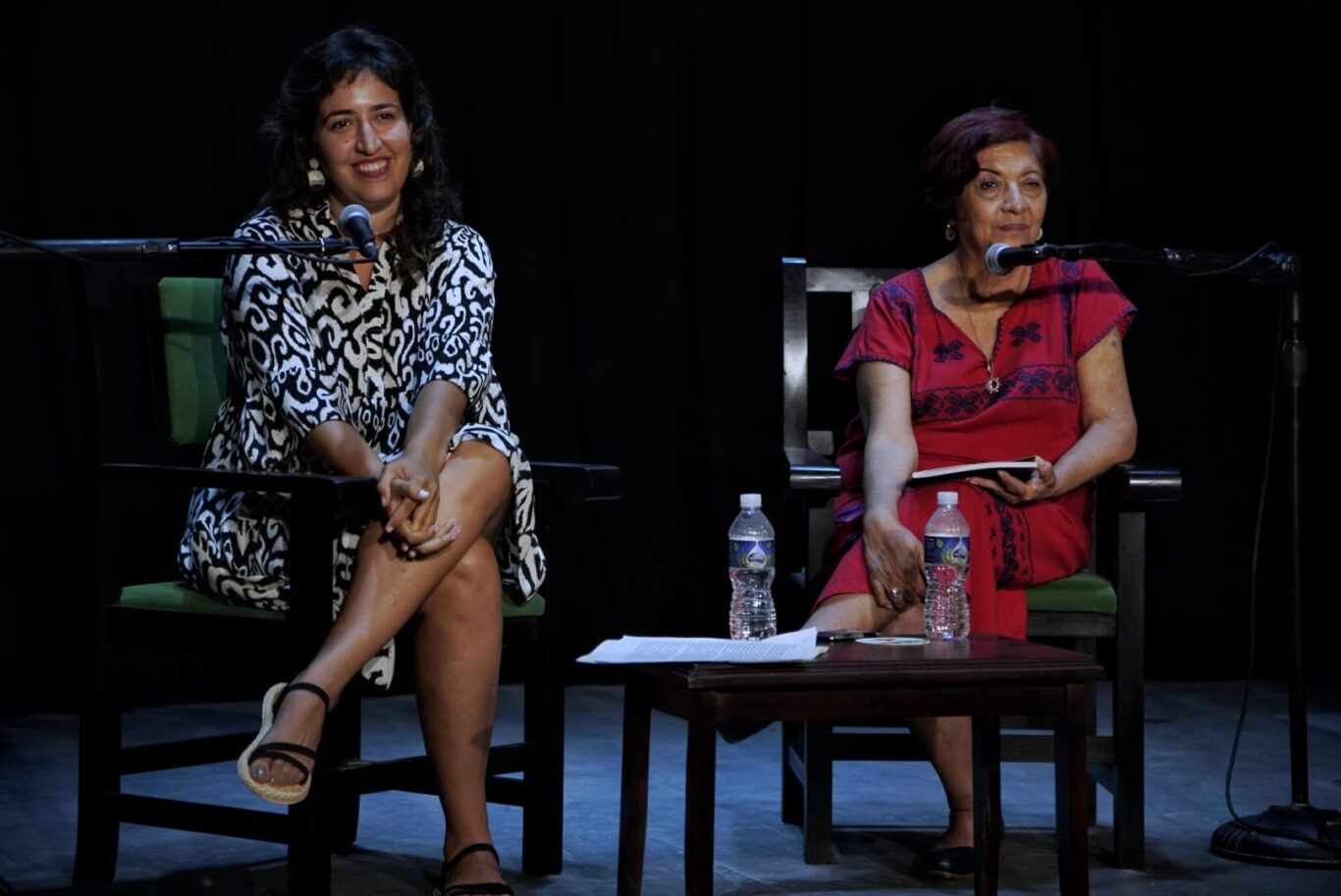 Patricia Ballote, autora, y María Elena Vinuesa, directora de Música de la Casa de las Américas. Foto: Jorge Ricardo.