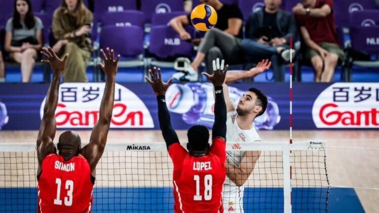 La derrota de Cuba ante Serbia complica las opciones del elenco cubano de estar en los Juegos Olímpicos de París. Foto: FIVB.