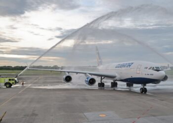 Llegada del primer vuelo chárter de Cubana de Aviación al aeropuerto de Tocumen, en Panamá, tras la reanudación de la ruta, el lunes 17 de junio de 2024. Foto: @tocumenaero / X.