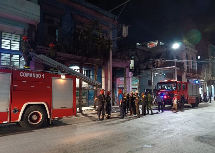 Derrumbe en una edificación en La Foto: Consejo de la Administración Municipal / Facebook.