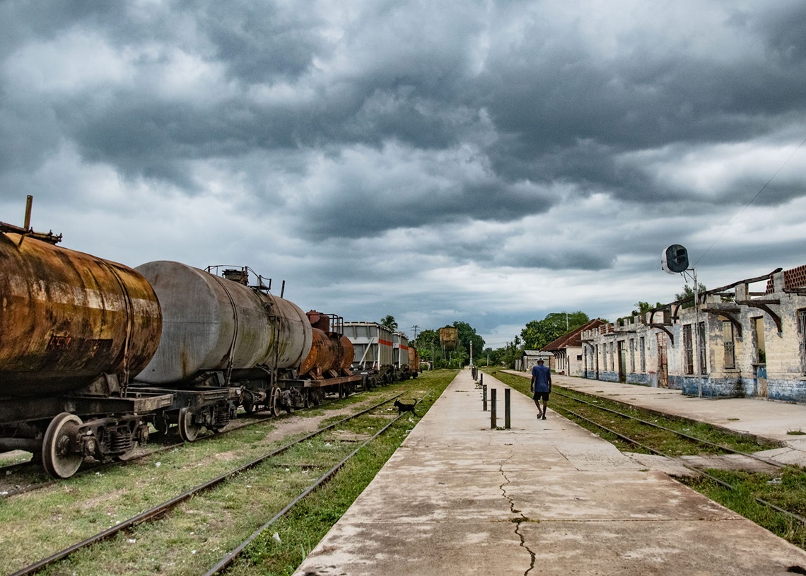 Estación ferroviaria de Zaza del Medio, en Sancti Spíritus. Foto: Naturaleza Secreta / Perfil de Facebook de Eduardo Rodríguez Dávila.