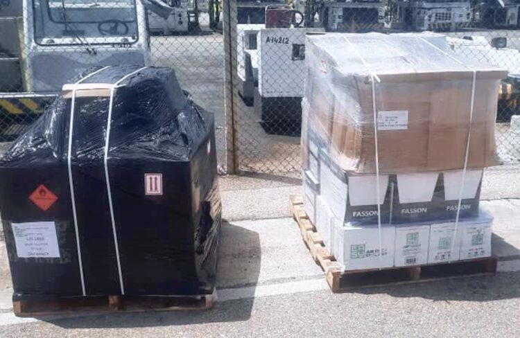 Equipos importados para solucionar la climatización en la terminal 3 del Aeropuerto de La Habana. Foto: Facebook/Aeropuerto Internacional José Martí.