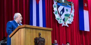 El primer ministro cubano Manuel Marrero habla en la Asamblea Nacional del Poder Popular, el 17 de julio de 2024. Foto: @PresidenciaCuba / X.