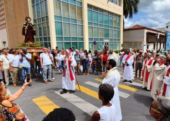 Procesión de Santiago Apóstol en Santiago de Cuba, el 25 de julio de 2024. Foto: Tomada del perfil de Facebook de la Santa Basílica Metropolitana Iglesia Catedral de Santiago de Cuba.