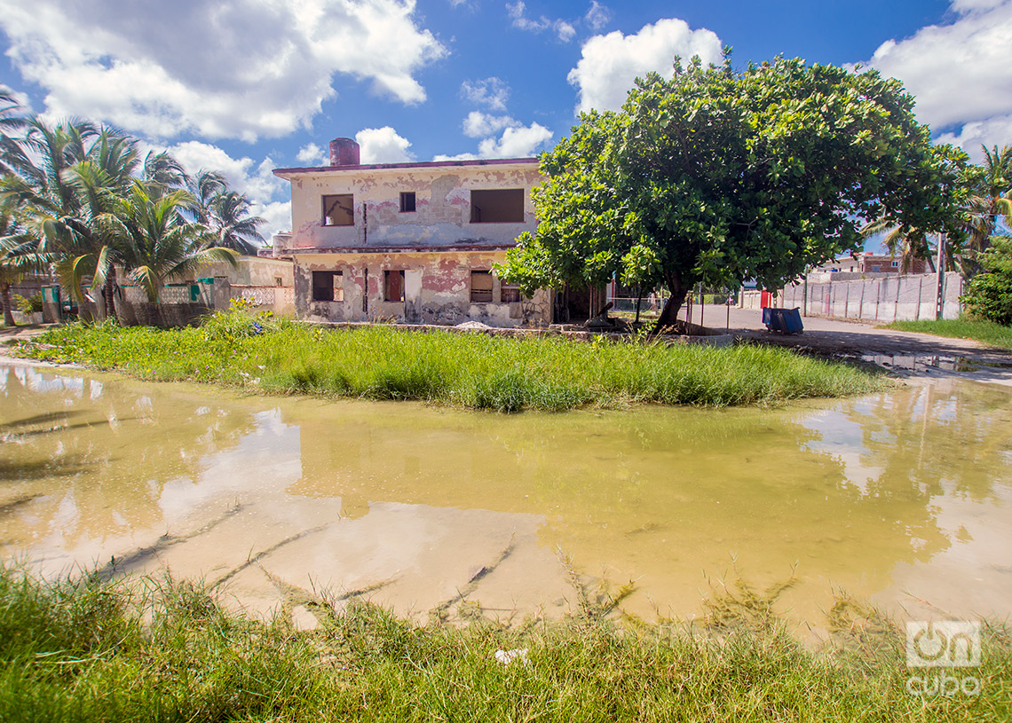 Casa en mal estado en Guanabo. Foto: Otmaro Rodríguez.