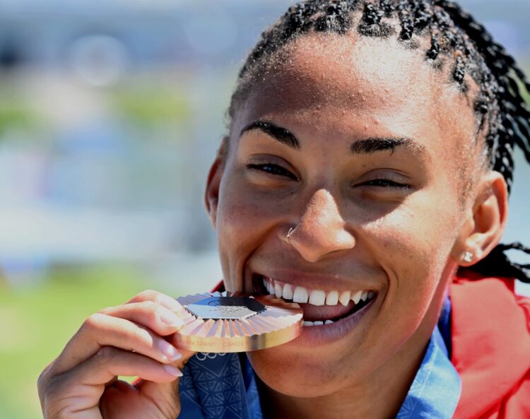 Yarisleidis Cirilo ganó la primera medalla olímpica del canotaje cubano en la rama femenina. Foto: Ricardo López Hevia.