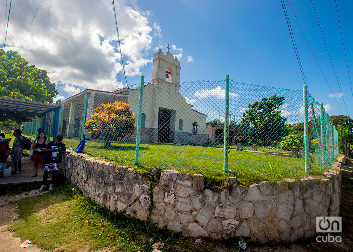 Iglesia Nuestra Señora del Carmen (La Conchita), en Guanabo. Fotos: Otmaro Rodríguez.