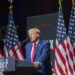 Donald Trump en un mitin en Asheville, Carolina del Norte, el 14 de agosto de 2024. Foto: EFE/EPA/SEAN MEYERS.