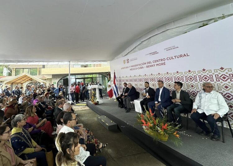 Acto de apertura del Centro Cultural México-Cuba “Benny Moré”, en la capital mexicana, el 24 de agosto de 2024. Foto: Tomada del perfil de Facebook de la Embajada de Cuba en México.