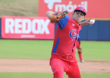 El lanzador cubano César Morales, perdedor del partido por el bronce ante Puerto Rico, pero premiado entre los mejores jugadores del Torneo Panamericano de Béisbol Sub-18. Foto: @beisbolamericas / X.