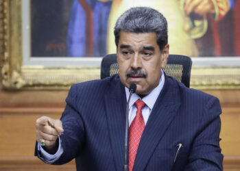 Fotografía de archivo del presidente de Venezuela, Nicolás Maduro, durante una rueda de prensa en el Palacio de Miraflores en Caracas. Foto: Ronald Peña R. / EFE / Archivo.