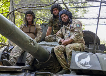 Soldados ucranianos en Pokrovsk, en la región de Donetsk. Foto: Mikola Koval / Portavoz de la 14 Brigada de asalto de la Guardia Nacional Ucraniana / EFE.