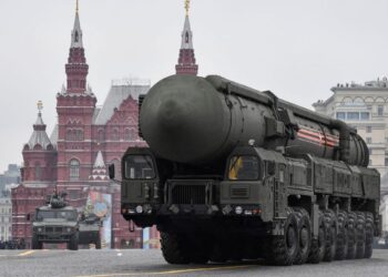 Armas nucleares rusas desfilan en la Plaza Roja de Moscú. Foto: El Comercio / Archivo.