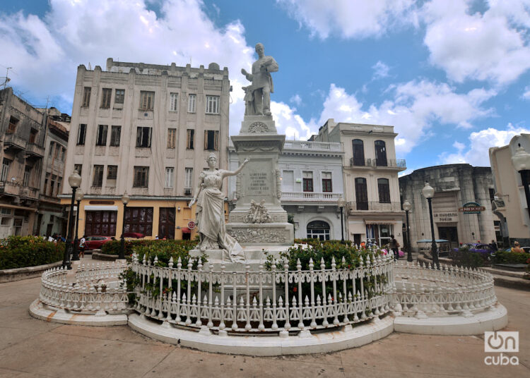 Monumento a Francisco de Albear, en la plazuela de igual nombre en La Habana. Foto: Otmaro Rodríguez.