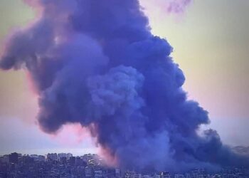 Suburbio sur de Beirut atacado por la aviación israelí. Foto: Al Mayadeen