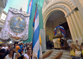 Procesión de la Virgen del Caridad de Cobre por las calles de Centro Habana, el domingo 8 de septiembre de 2024. Foto: Otmaro Rodríguez.