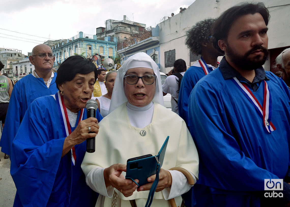 Procesión de la Virgen del Caridad de Cobre por las calles de Centro Habana, el domingo 8 de septiembre de 2024. Foto: Otmaro Rodríguez.