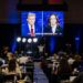 El expresidente y candidato republicano Donald Trump y la vicepresidenta y candidata demócrata Kamala Harris en la pantalla de una sala de prensa durante el debate en Pensilvania, 10 de septiembre de 2024. Foto: EFE/EPA/JIM LO SCALZO.