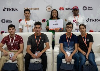 Equipo cubano en la Olimpiada. Foto: International Olympiad in Informatics - IOI/Facebook.