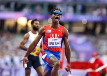 Yamel Luis Vives compite en la final de 100 metros T44 del atletismo con sede en Estadio de Francia durante los Juegos Paralìmpicos París 2024, el 1 de Agosto de 2024 en Paris. FOTO: Calixto N. Llanes/Periódico JIT.