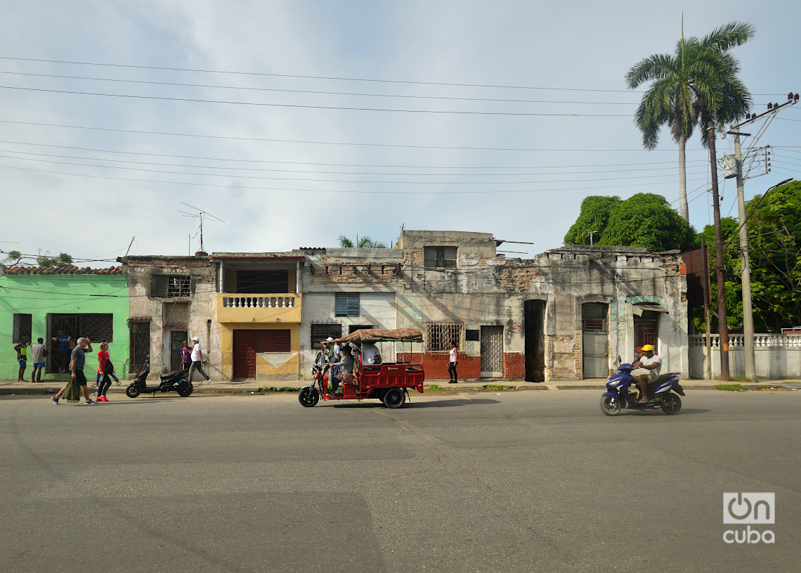 Calzada de Luyanó. Foto: Otmaro Rodríguez.