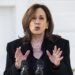 Kamala Harris hablando en Washington DC. Foto:  EFE/EPA/JIM LO SCALZO / POOL.