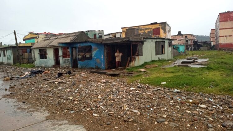 Afectaciones de distinta magnitud en más de mil viviendas. Foto: RadioBaracoa.