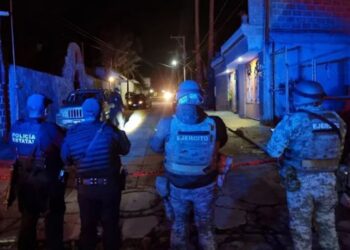 Efectivos de la policía y el ejército en el lugar del asesinato de un cubano en Tlaxcala, México. Foto: politicatlaxcala.com.mx