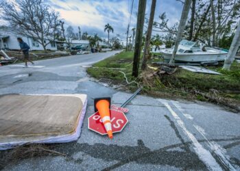 Daños de Milton en Bradenton, Florida, Foto: CRISTOBAL HERRERA-ULASHKEVICH/ EFE/EPA.