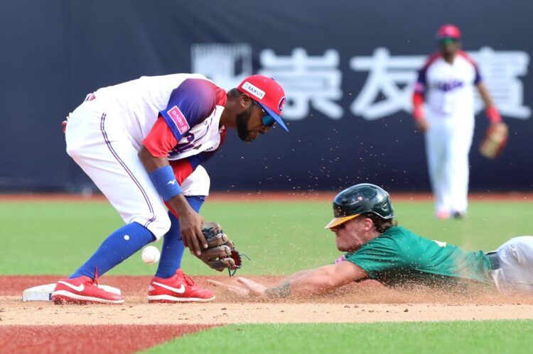 Cuba derrotó a Australia en su tercera presentación del Premier 12 con ajustada pizarra de 4-3. Foto: Tomada de JIT.