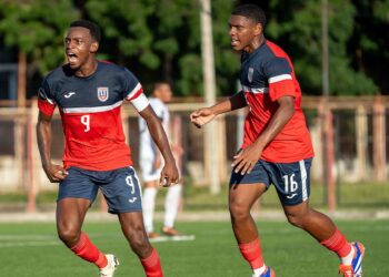 Maykel Reyes (#9) fue uno de los goleadores cubanos en la victoria sobre San Cristóbal y Nieves. Foto: Víctor Straffon/Concacaf