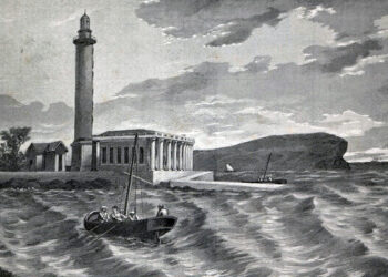 El faro de Cabo Cruz fue construido durante la época de oro, en la edificación de estos sistemas de iluminación, en la historia de España y sus colonias de ultramar.